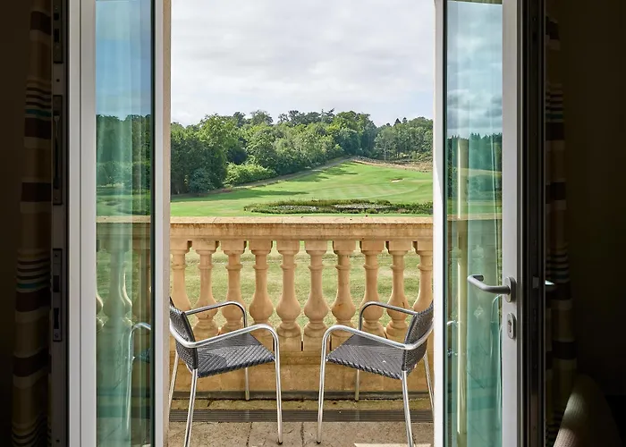 Bowood Hotel, Spa, And Golf Resort